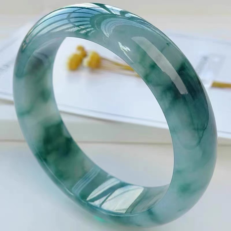 Ice Jadeite Bracelet from Myan - Bracelets review and price
