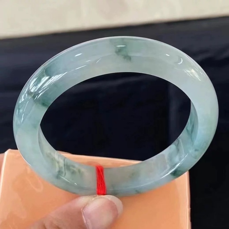 Myanmar jadeite with blue flor - Bracelets review and price