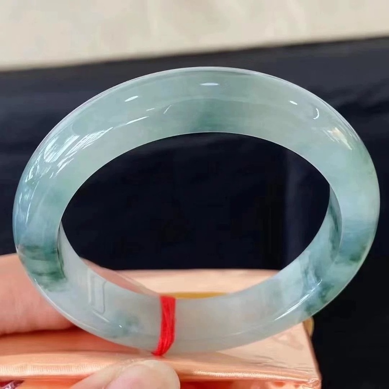 Myanmar jadeite with blue flor - Bracelets review and price