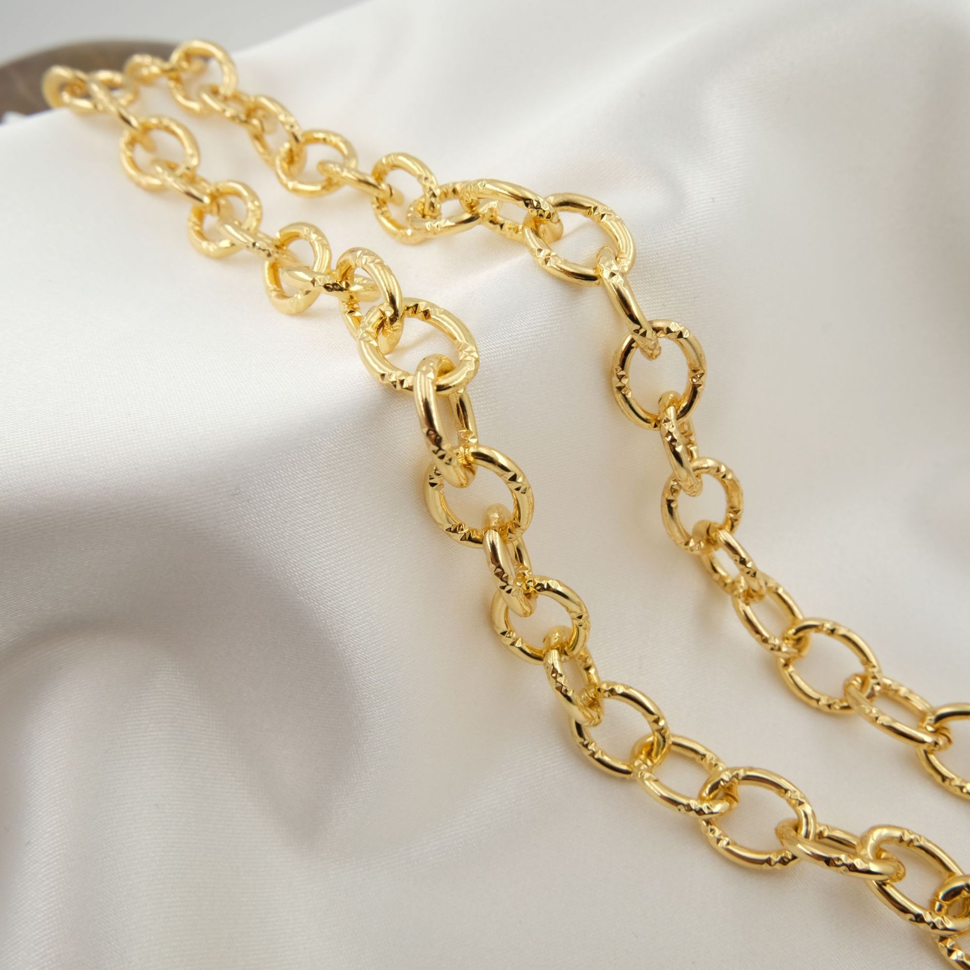 WT-BC199 18K Gold Plated Coppe - Cuban Link Chain 12Mm review and price