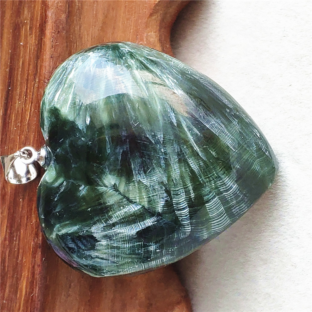 Natural Green Seraphinite Hear - Crystal Pendant Necklace Natural Stone review and price