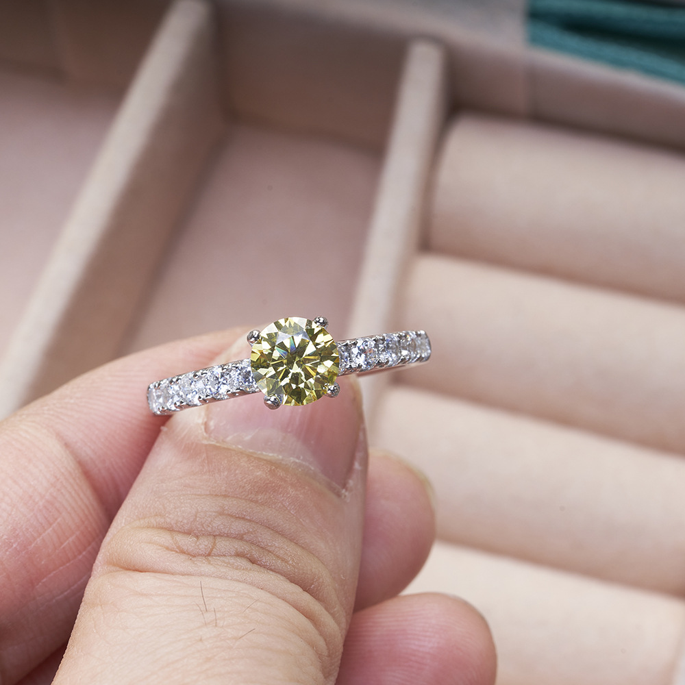 1-Carat D VVS1 Moissanite Ring - Moissanite Engagement Ring 1 Carat review and price